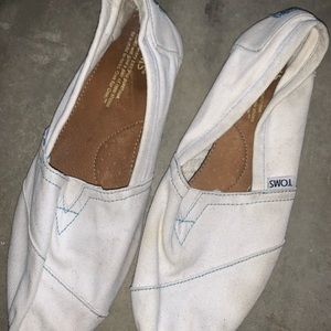 White toms shoes